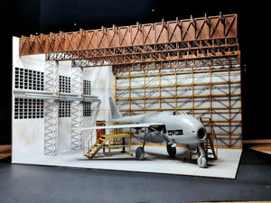 Daw Werk DWA032 Der Hangar - aircraft workshop diorama 1/32 – zdjęcie 3