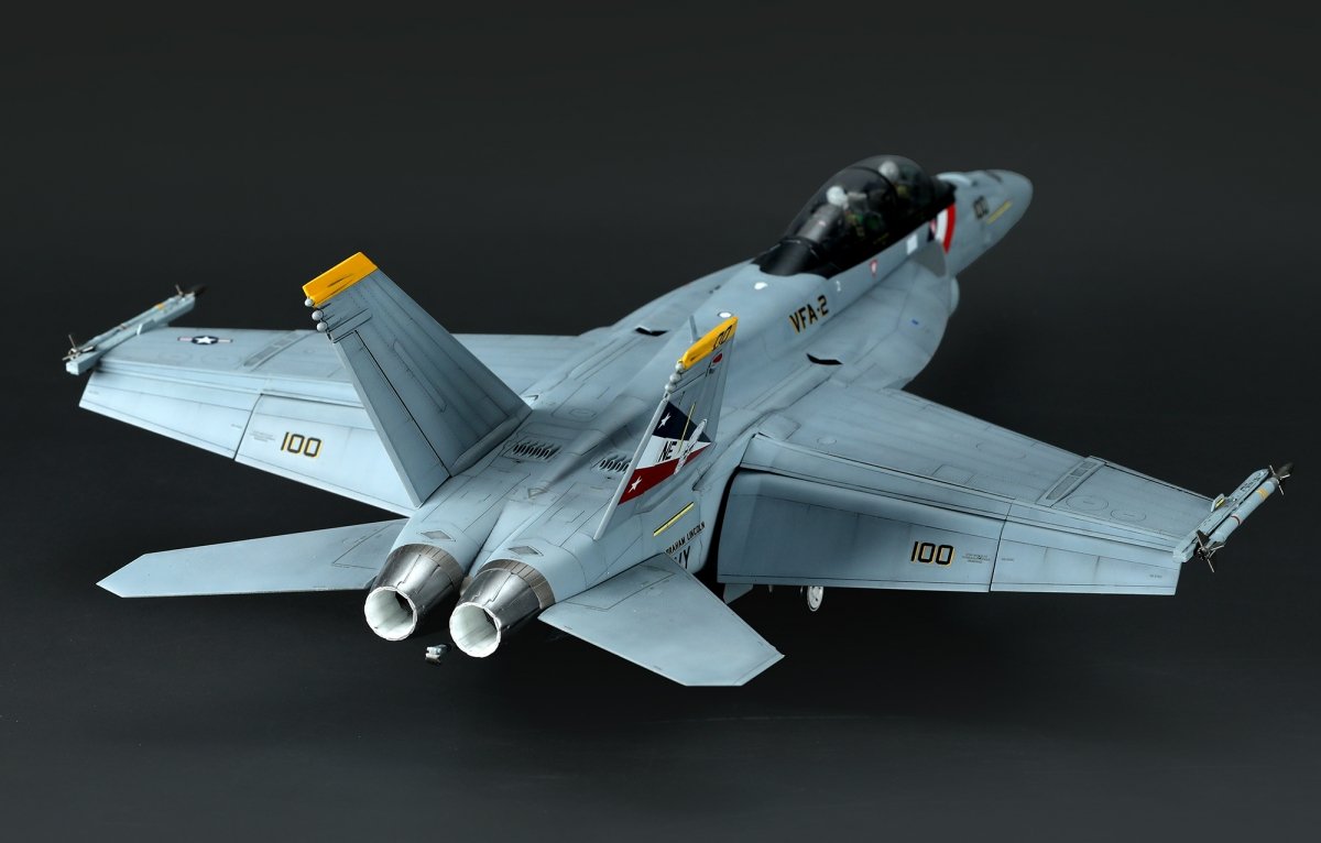 Meng LS-016 BOEING F/A-18F SUPER HORNET BOUNTY HUNTERS 1/48 – immagine 3