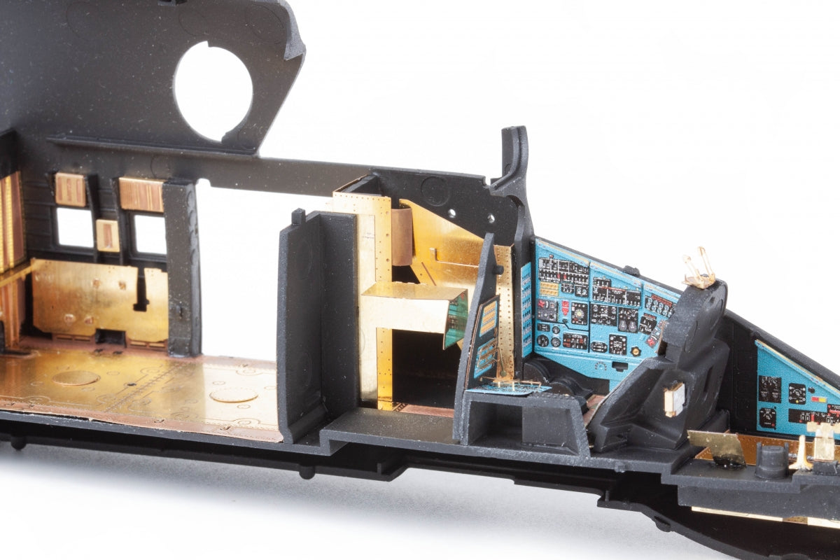 Eduard 481151 Mi-24P cargo interior TRUMPETER 1/48 – immagine 4