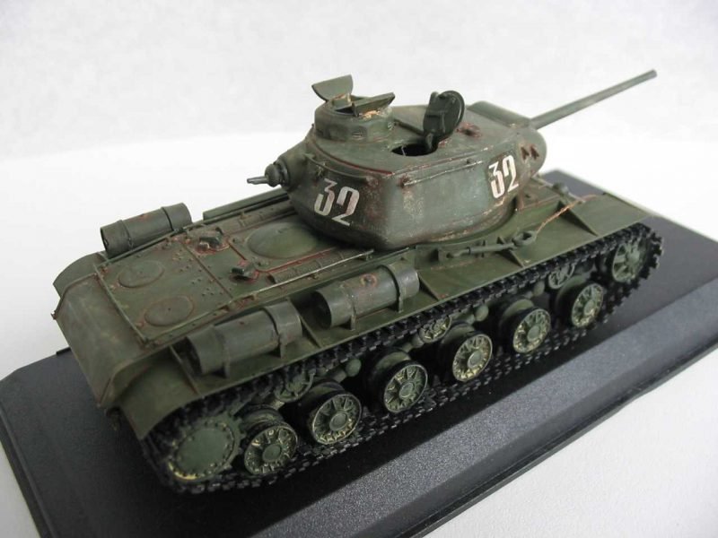 PST 72008 KV-85 Heavy Tank 1/72 – imagen 4