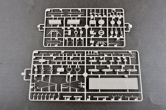 Trumpeter 05352 HMS Kent 1/350 – image 10