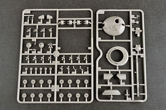 Trumpeter 07154 Soviet T-10M Heavy Tank 1/72 – image 6
