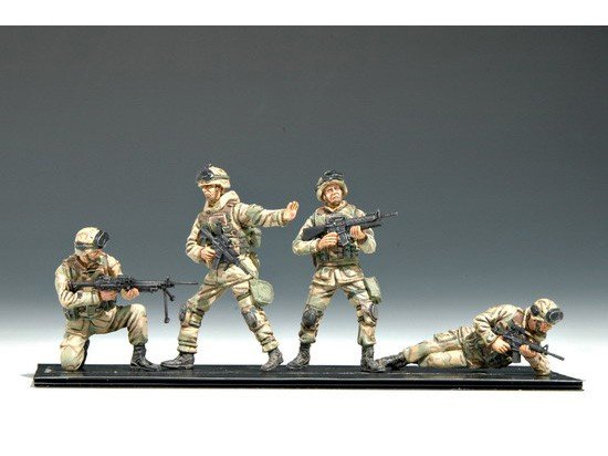 Trumpeter 00410 US101st Airborne Division Crew 1/35 – immagine 3