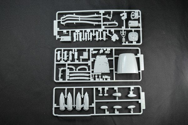 HK Models 01E02 B-25J Mitchell &amp;quot;Strafer&amp;quot; 1/32 – immagine 15