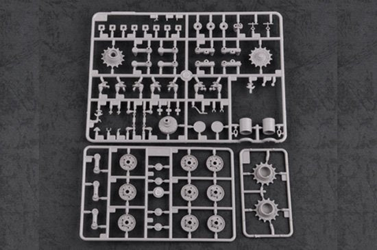 Trumpeter 05546 Soviet T-10M Heavy Tank – Bild 9