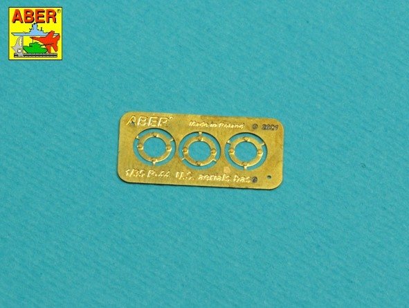 Aber R-44 Zestaw 2 anten VHF pojazdów NATO / Set of 2 NATO antennas with mount bases 1/35 – imagen 4
