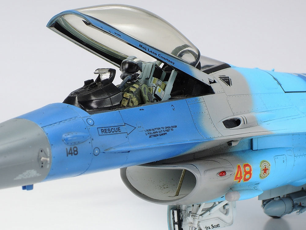 Tamiya 61106 F-16C/N AGGRESSOR/ADVERSARY 1/48 – immagine 5