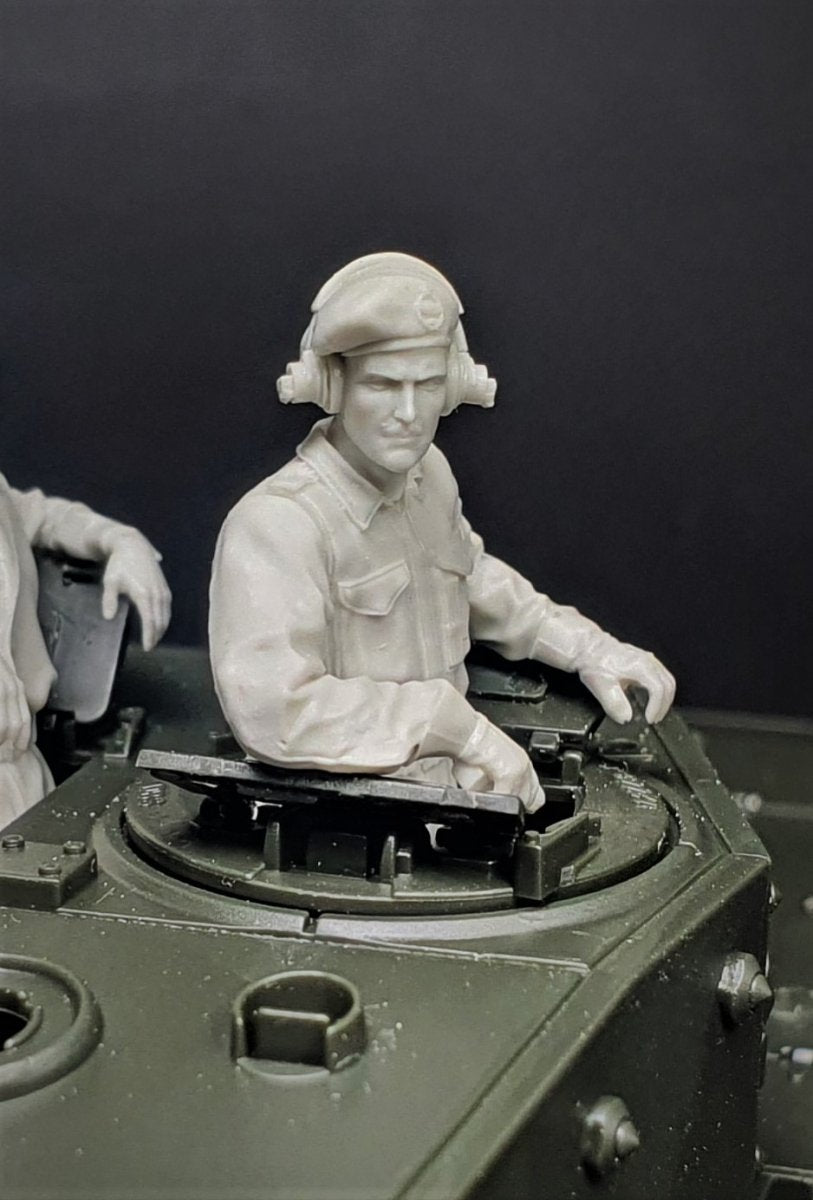 Panzer Art FI35-166 British tank commander coverall 1/35 – immagine 2