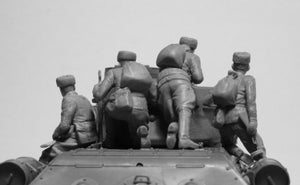 ICM 35640 Soviet Tank Riders (1943-1945) 4 figures 1/35 – immagine 9