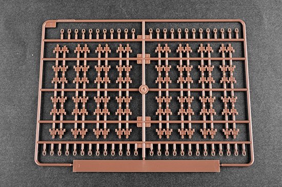 Trumpeter 09525 Russian T-80U MBT 1/35 – Bild 3