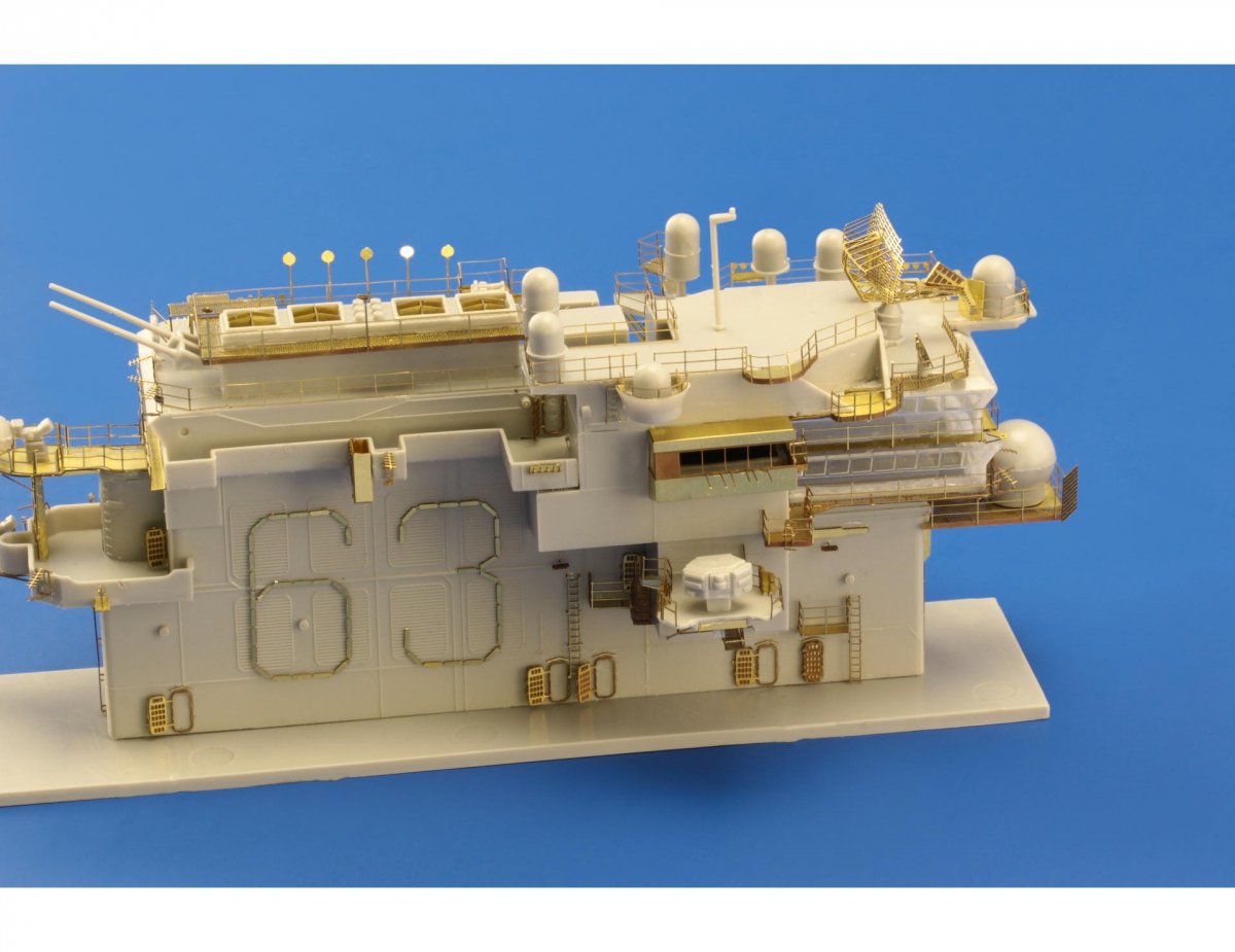 Eduard 53170 CV-63 Kitty Hawk pt.1 - island TRUMPETER 1/350 – immagine 6