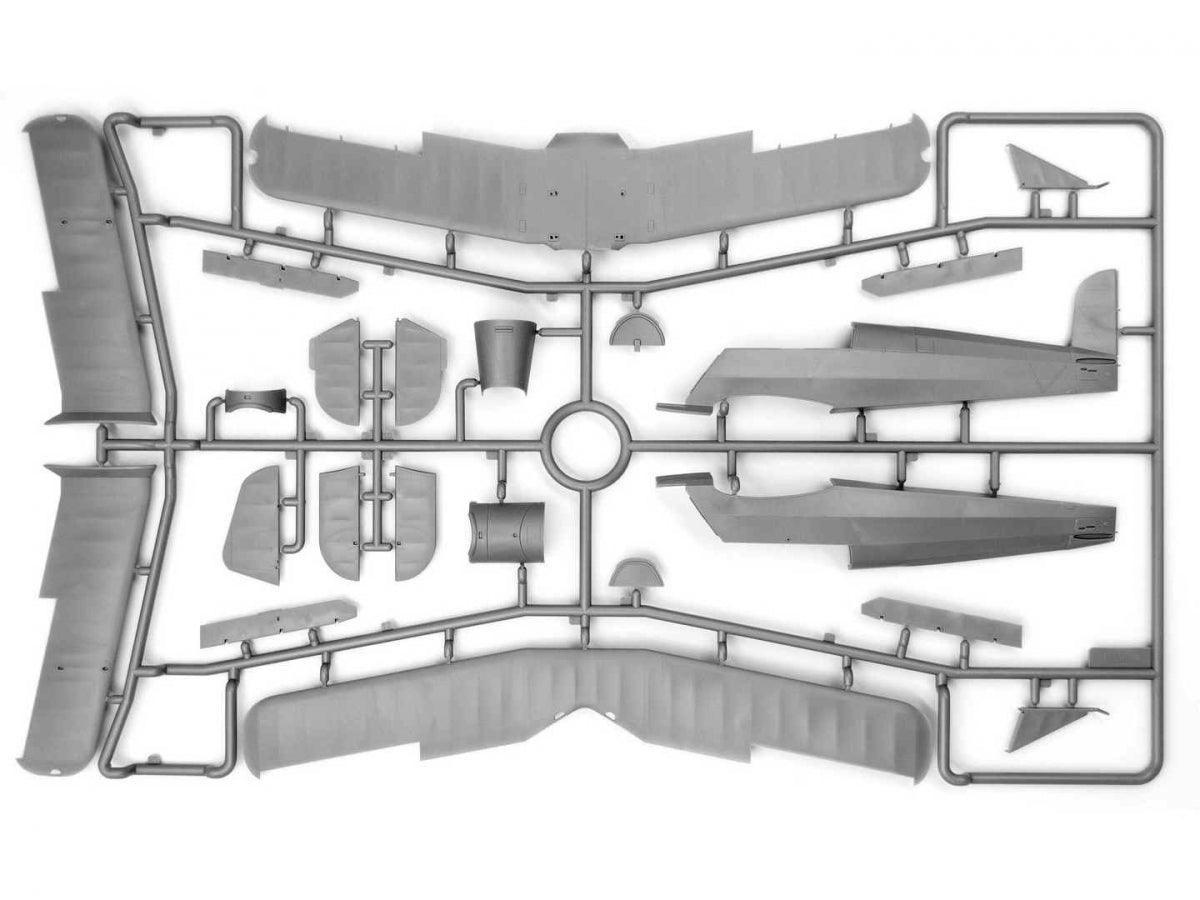 ICM 32029 Bücker Bü 131D (winter version) WWII German Training Aircraft 1/48