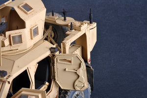 Trumpeter 00930 US M-ATV MRAP 1/16 – image 10