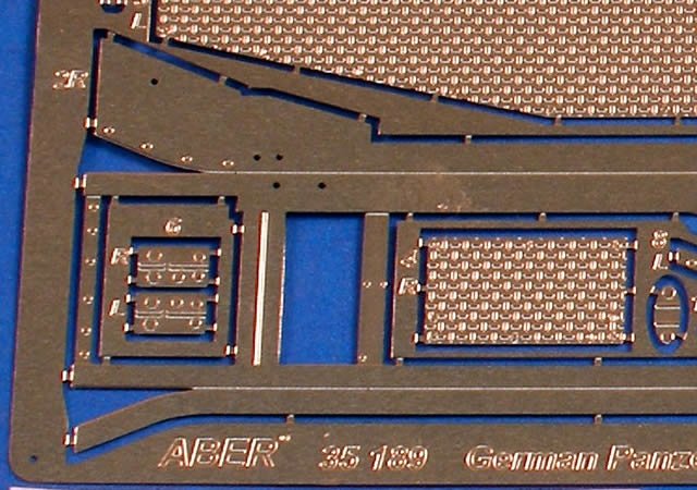 Aber 35189 German medium tank Pz.Kpfw. IV, Ausf.B/C - vol. 2 - additional set - fenders 1/35 – immagine 2