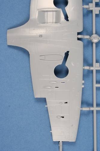 Special Hobby 48051 Supermarine Spitfire Mk.VC Malta Defenders 1/48 – immagine 5