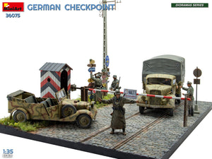 MiniArt 36075 German Checkpoint. 3t Cargo Truck 3,6-36S &amp;amp; Kfz.1 Type 170VK w/ Feldgendarmerie. Big Set 1/35 – zdjęcie 3