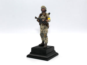 ICM 16104 Soldat des Forces armées ukrainiennes 1/16 – image 13
