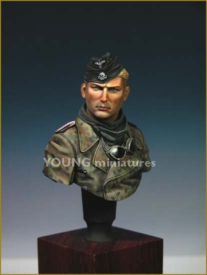 Young Miniatures YM1806 SS Panzer Crew WWII 1/10 – immagine 6
