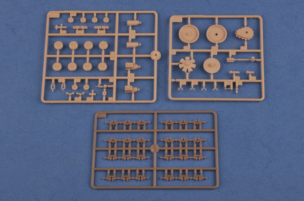Hobby Boss 83887 Soviet T-12 Medium Tank 1/35 – imagen 4