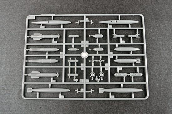 Trumpeter 01684 Nanchang Q-5 Yi 1/72 – imagen 5