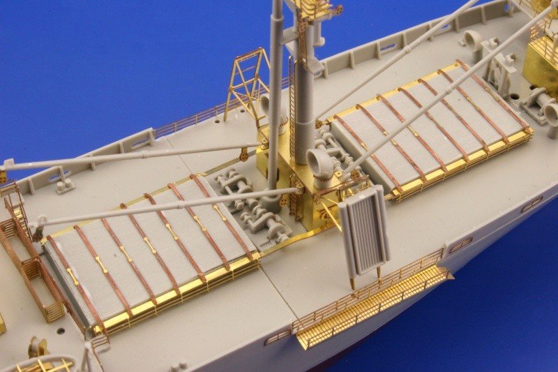 Eduard 53017 Liberty Ship 1/350 Trumpeter – Bild 7