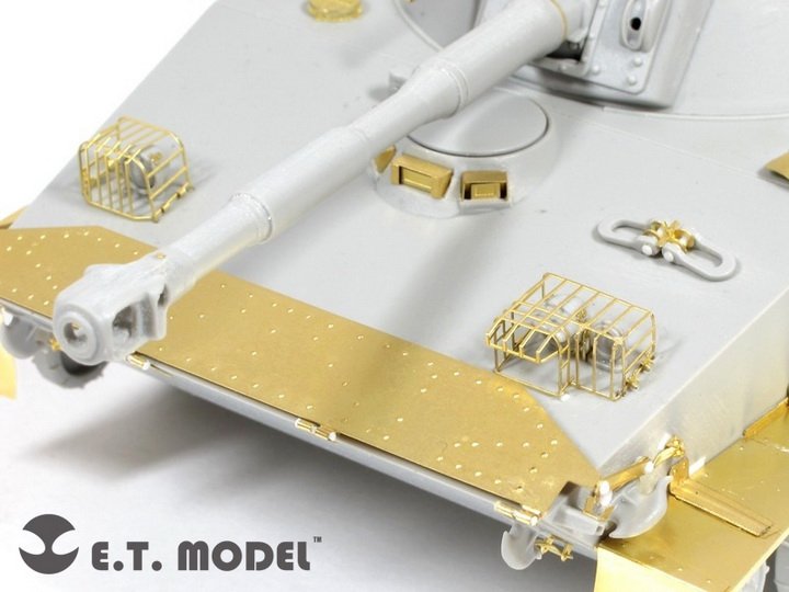 E.T. Model E35-081 Russian PT-76B Light Amphibious Tank (For TRUMPETER 00381) 1/35 – immagine 6