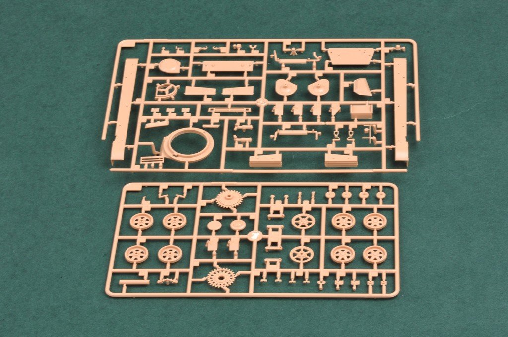 Hobby Boss 82478 Hungarian Light Tank 38M Toldi II(B40) 1/35 – immagine 6