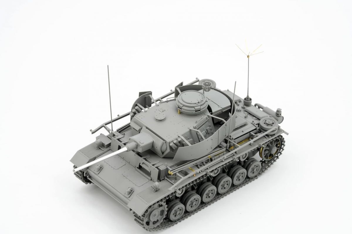 Border Model BT-048 Pz.Bef.Wg.III Ausf.K 2in1 w/Schürzen 1/35 – imagen 14