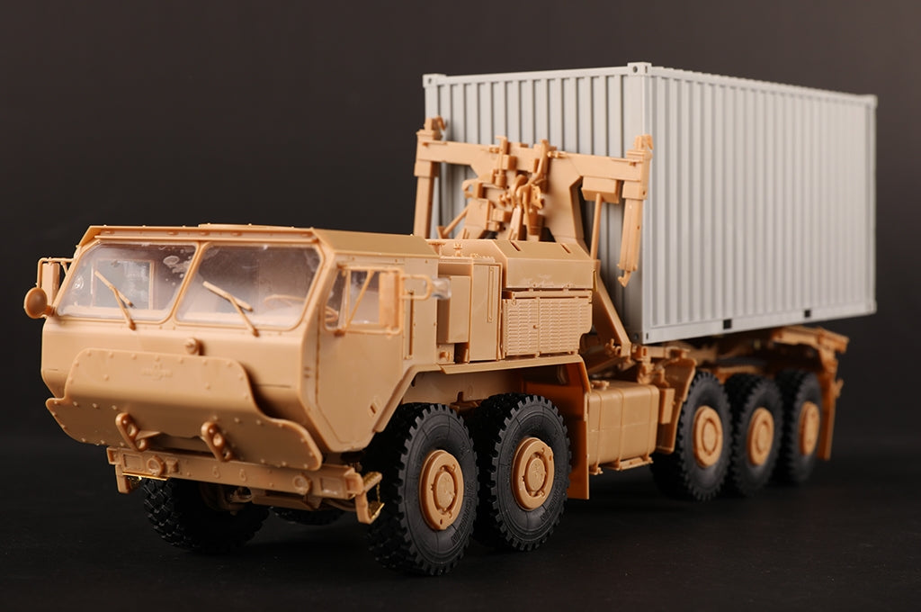 I Love Kit 63550 LVSR MKR18 Cargo Truck with 20ft Container 1/35 – immagine 13