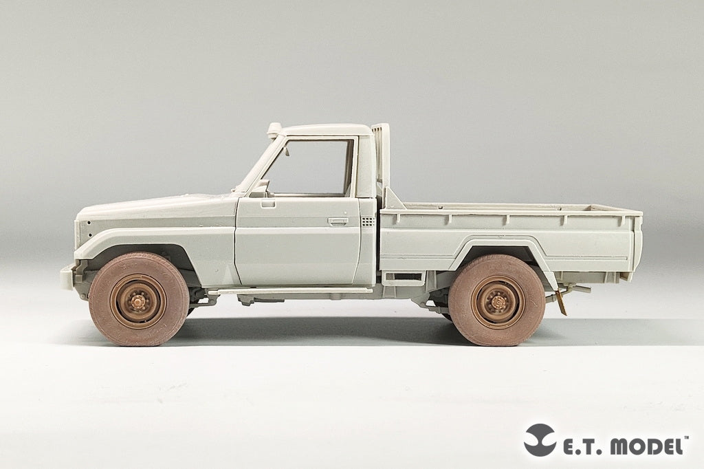 E.T. Model P35-162 PICK UP Truck Sagged Wheels Type.1 1/35 – immagine 9