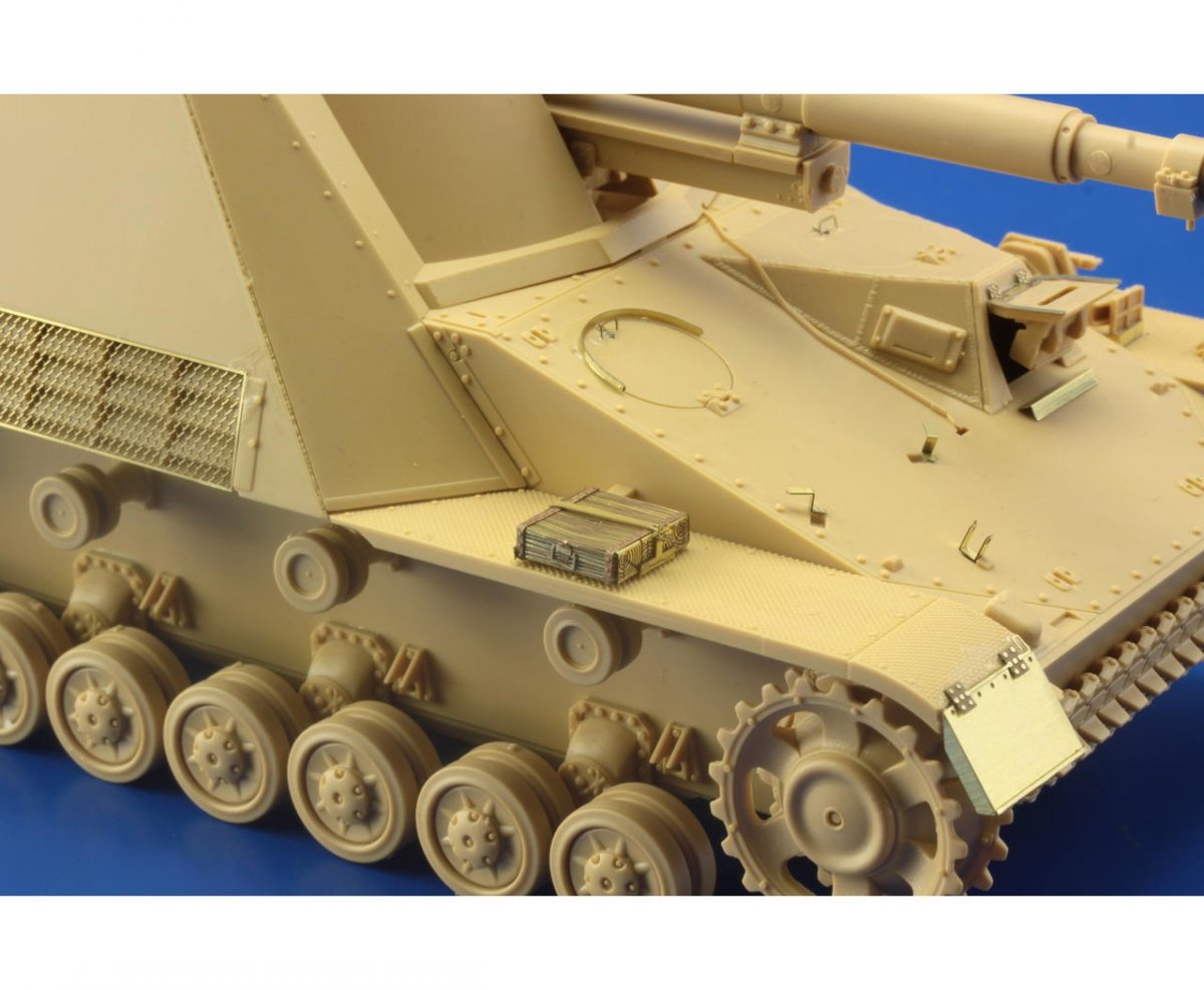 Eduard 36266 Nashorn 1/35 Tamiya – zdjęcie 4