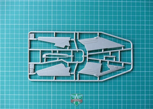 Maquette Modelsvit 72017 Sukhoi Su-17 Première version 1/72 – image 7