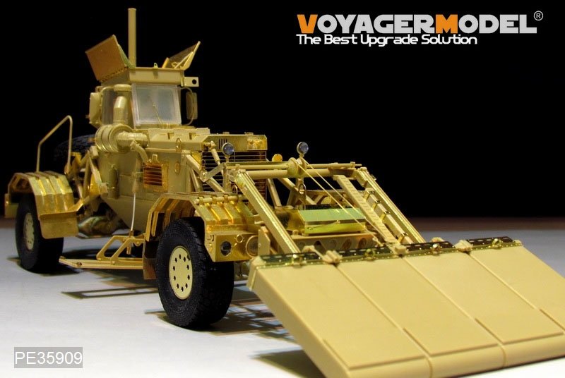 Voyager Model PE35909 Modern US Husky Mk.III Vehicle Mounted Mine Detector for PANDA 1/35 – Bild 7