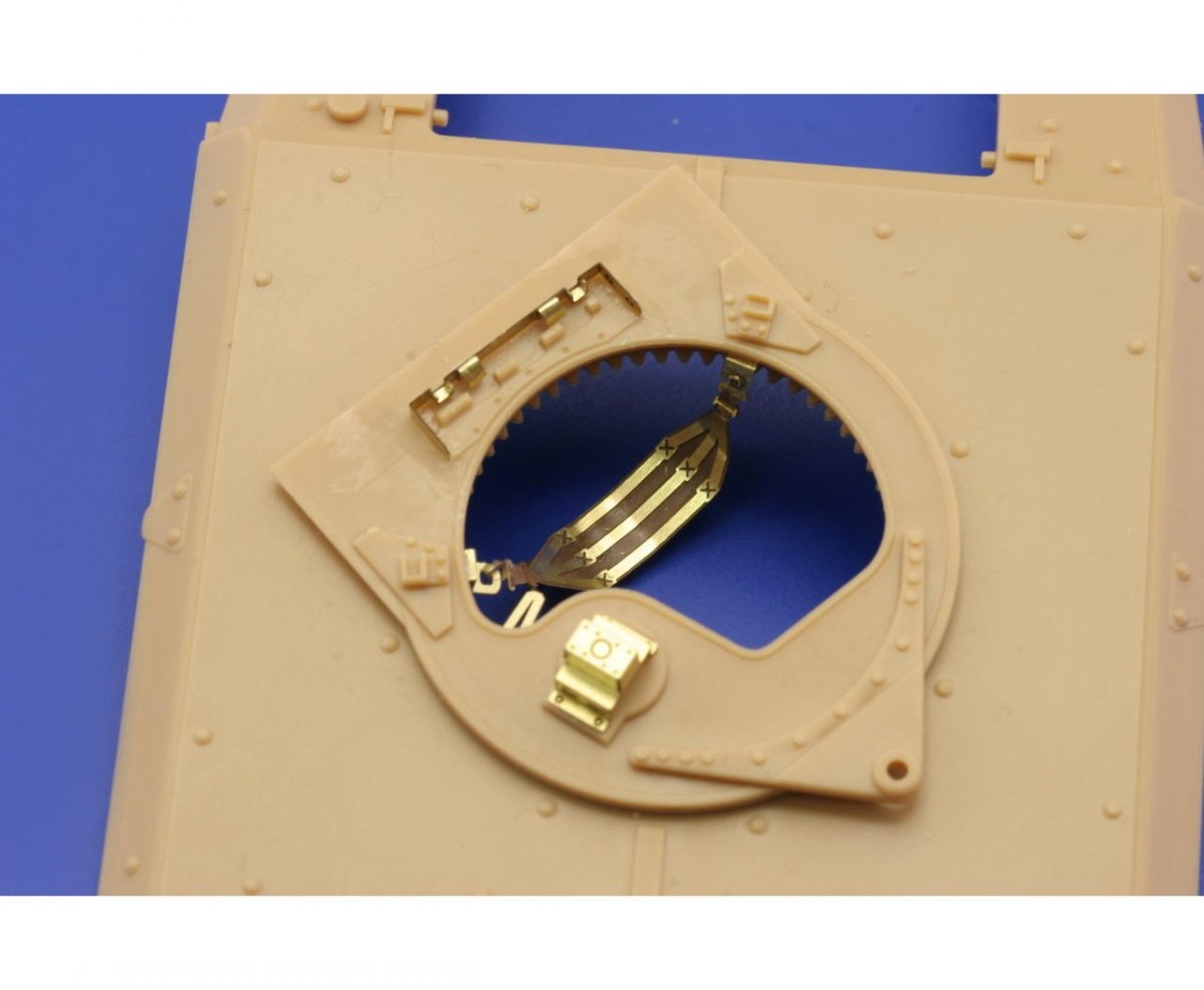 Eduard 36209 M-1151 EAC interior 1/35 Academy – immagine 10