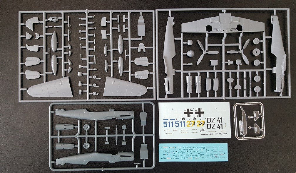 AZ Model AZ7616 Bf 109G-12 1/72 – image 2
