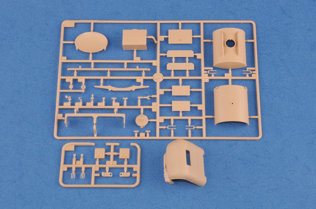 Hobby Boss 83830 US GMC CCKW 750 gallon Tanker 1/35 – immagine 5
