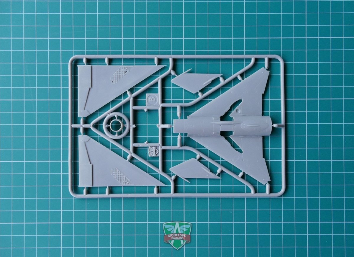 Modelsvit 72021 MiG-21F(Izdeliye &amp;quot;72&amp;quot;) Soviet supersonic fighter 1/72 – immagine 6