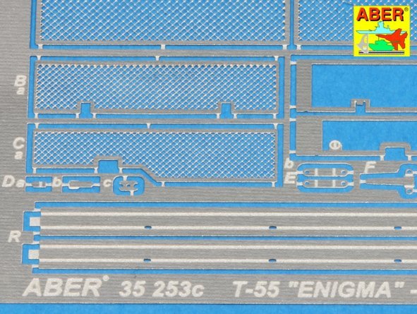 Aber 35253 Iraqi Medium Tank T-55 ENIGMA - vol.1 - basic set 1/35 – imagen 6