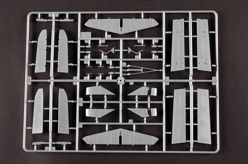 Trumpeter 05825 Fairey Barracuda WW II Torpedo Bomber 1/48 – immagine 11