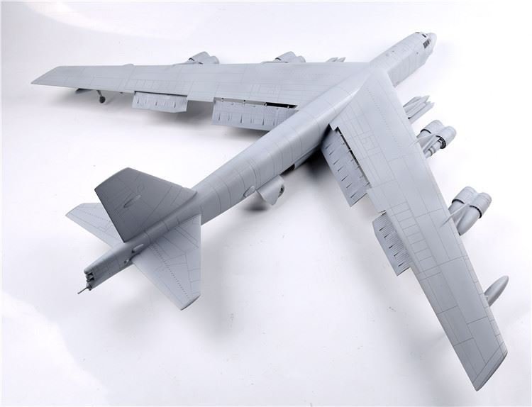 Modelcollect UA72200 B-52H U.S. Stratofortress strategic Bomber 1/72 – immagine 8