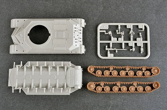 Trumpeter 07154 Soviet T-10M Heavy Tank 1/72 – image 4