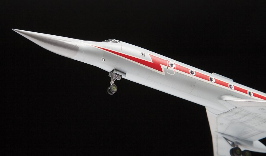 Zvezda 7036 Tupolev Tu-134UBL &amp;quot;Crusty-B&amp;quot; 1/144 – zdjęcie 4