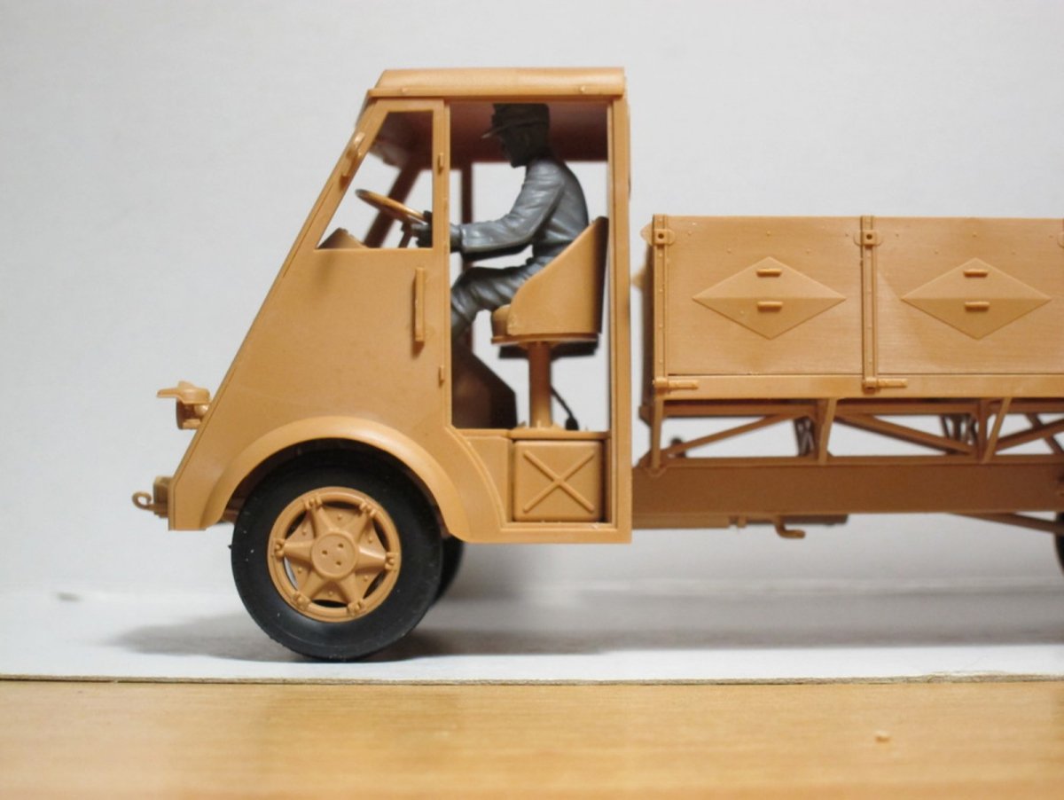 ICM 35418 Lastkraftwagen 3,5 t AHN with German Drivers 1/35 – immagine 3