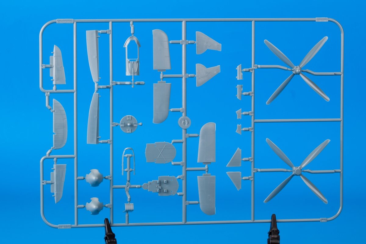 Eduard 82121 Tempest Mk. V series 1 1/48 – zdjęcie 4