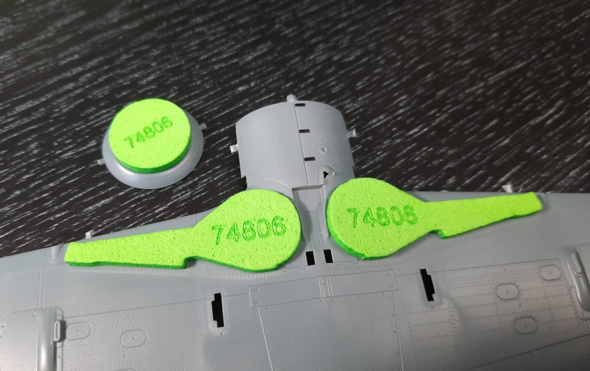 Omask 74806 Fw 190 A-7/A-8/F wheel bay plugs (for Eduard) 1/48 – Bild 2