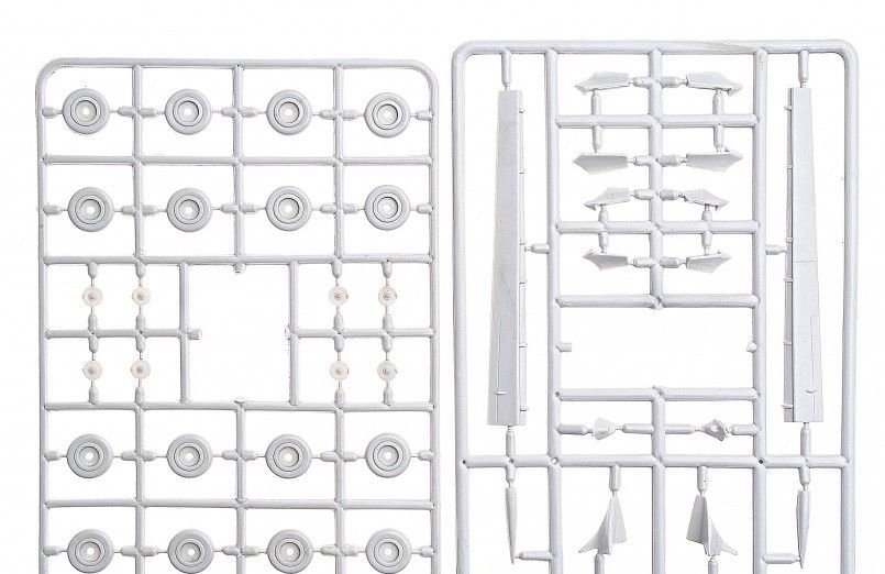 A-model 72022 Ilyushin IL-22M 1/72 – imagen 3