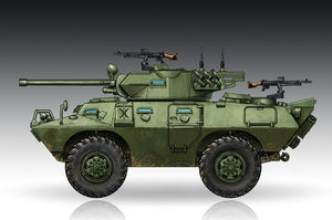 Trumpeter 07442 LAV-150 APC Canon Mecar de 90 mm 1/72