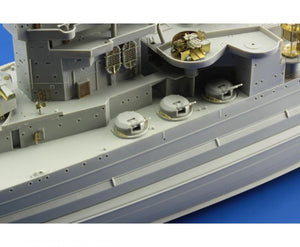 Eduard 53149 HMS Queen Elizabeth 1943 partie 5 - pont et batteries principales TRUMPETER 1/350 – image 8