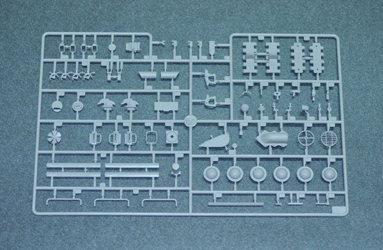 Trumpeter 00915 SU-100 SPG 1/16 – image 10