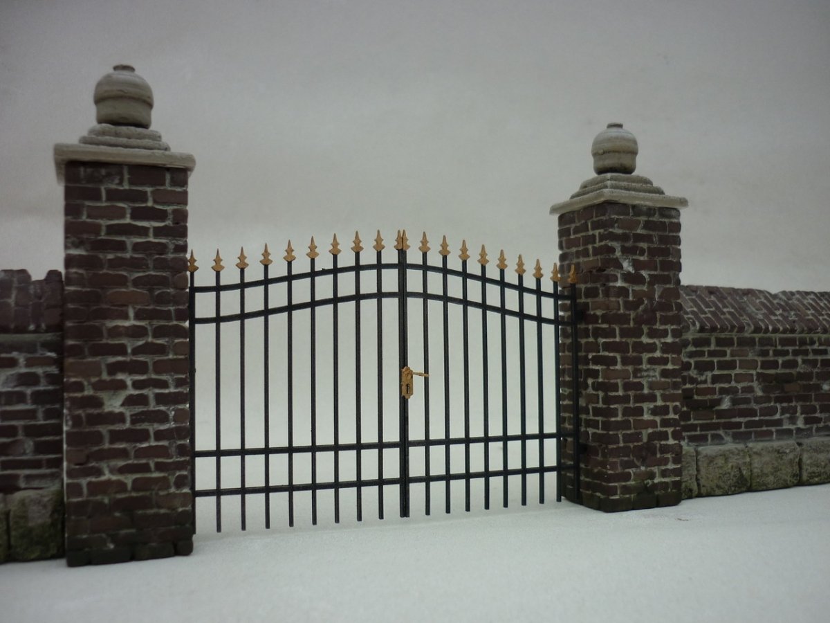RT-Diorama 35243 Park wall with Fence 1/35 – imagen 11